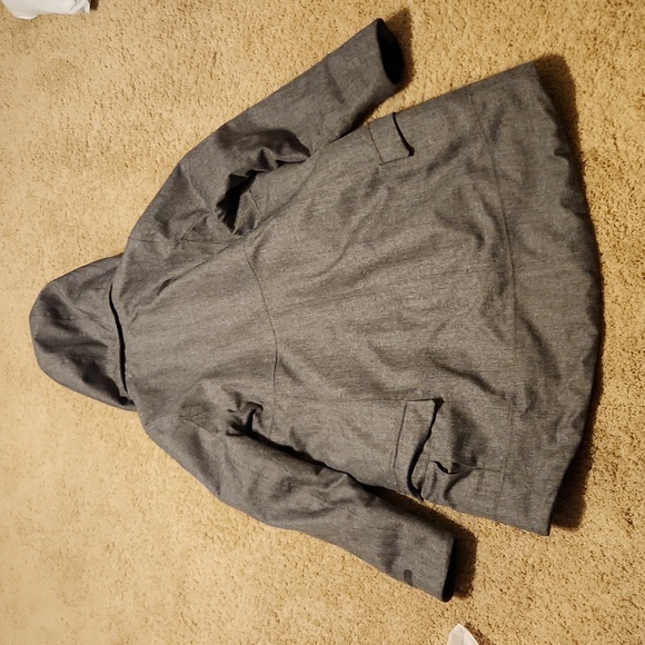 TheNorthFace women's size Large with 5 pockets and removable hood - Picture 3 of 4